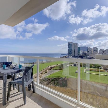 Apartment With Stunning Seaviews スリーマ エクステリア 写真