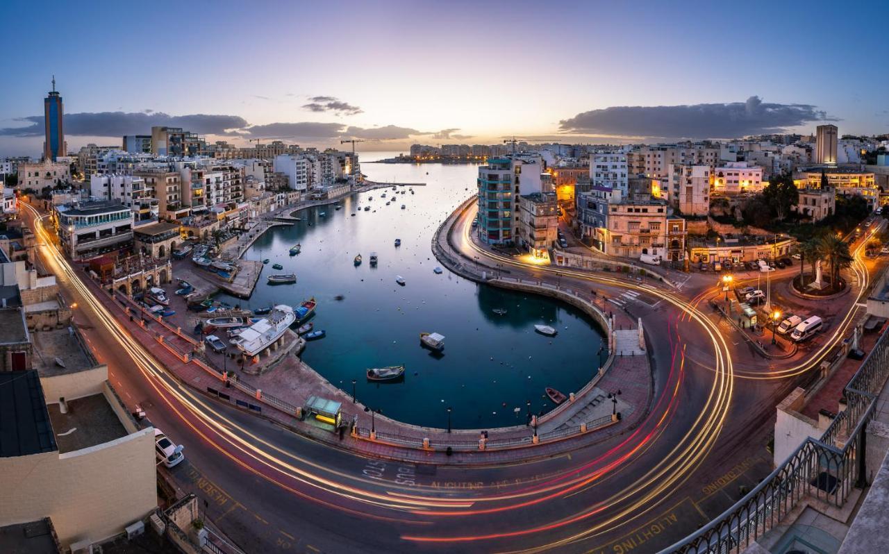 Apartment With Stunning Seaviews スリーマ エクステリア 写真