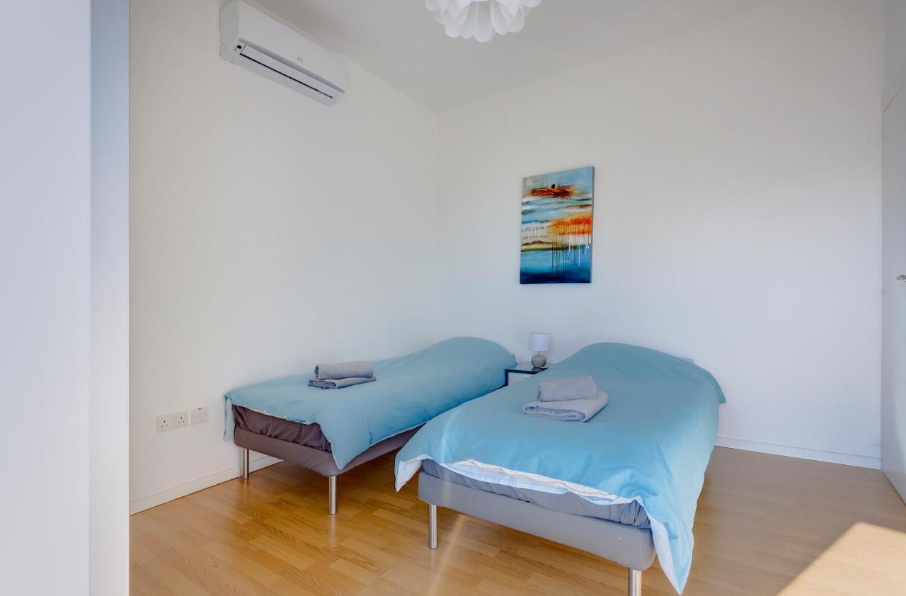 Apartment With Stunning Seaviews スリーマ エクステリア 写真