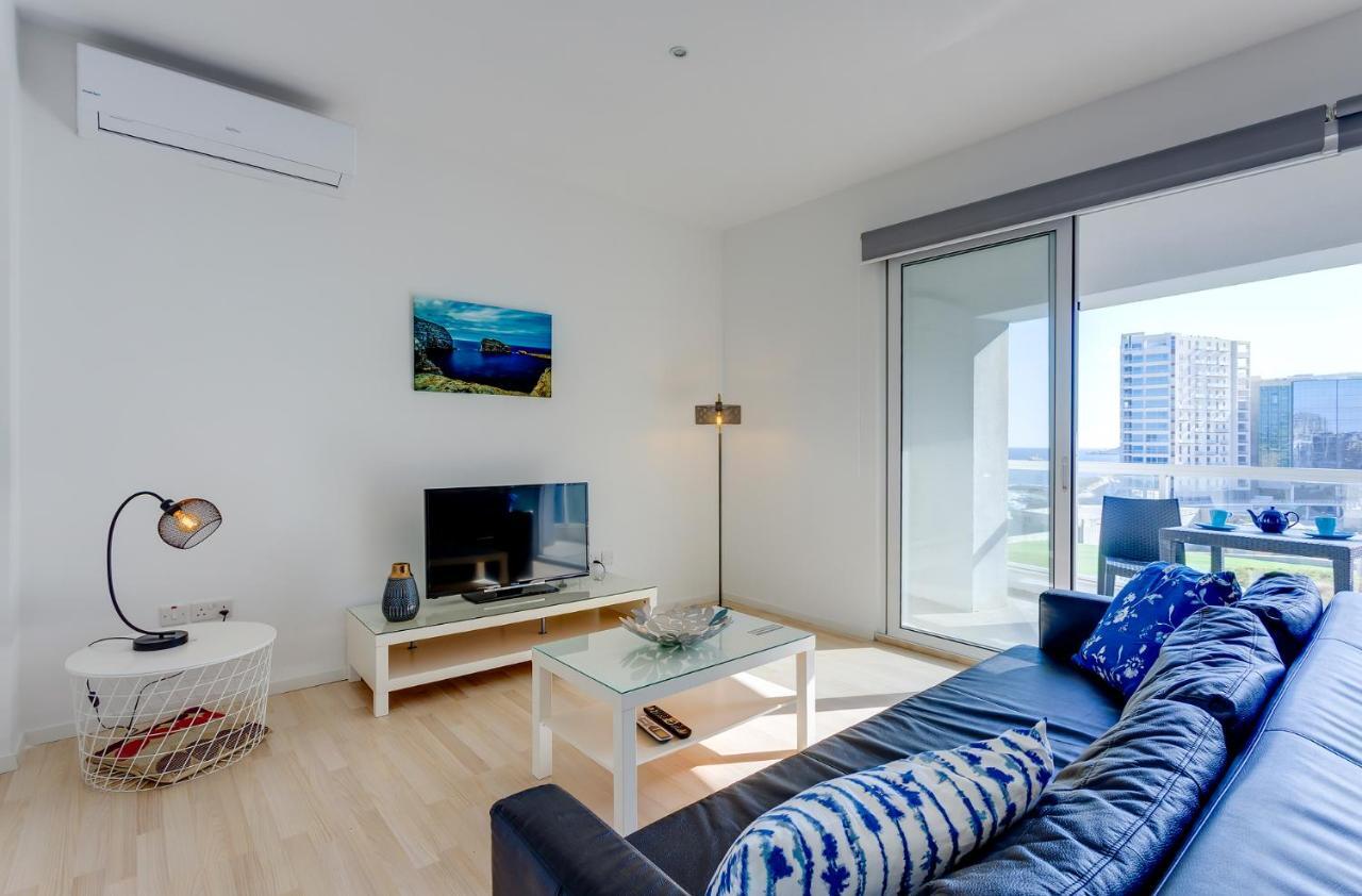 Apartment With Stunning Seaviews スリーマ エクステリア 写真